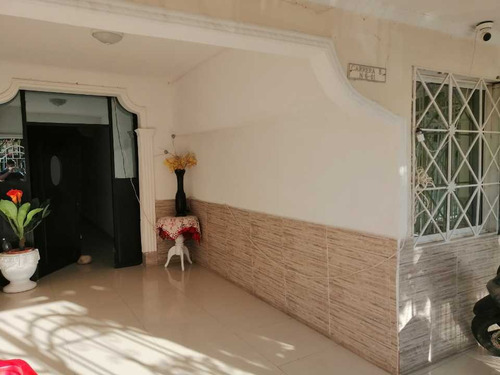Rentable Casa Multifamiliar En Sector Cerca Sociedad Portuaria 010