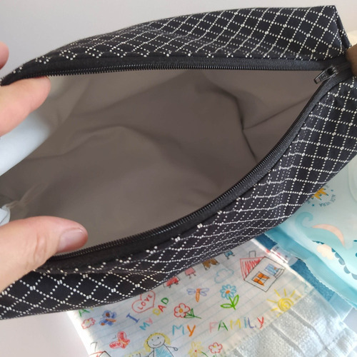 Imagem 3 de 6 de Necessaire Grande Unissex Masculina Bebê Forro Impermeável
