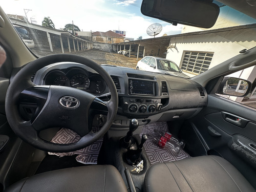 Toyota Hilux 3.0 Cab. Simples 4x4 2p