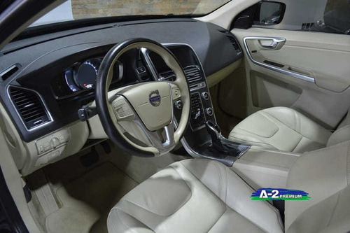 Volvo Xc 60 2.0 T5 Momentum 2016