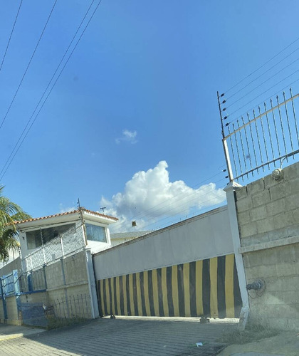 Imagen 1 de 11 de 133056 Anthony M 0424-4338703 Alquiler Galpon Castillito