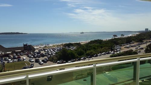Imagen 2 de 14 de Frente Al Mar