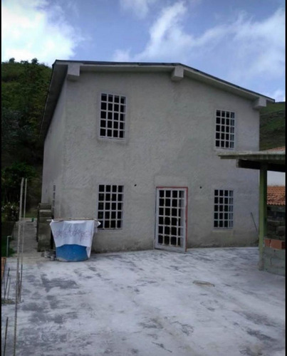 Imagen 8 de 14 de Casa A Estrenar Obra Gris Con Anexo Valle Alto En Los Teques