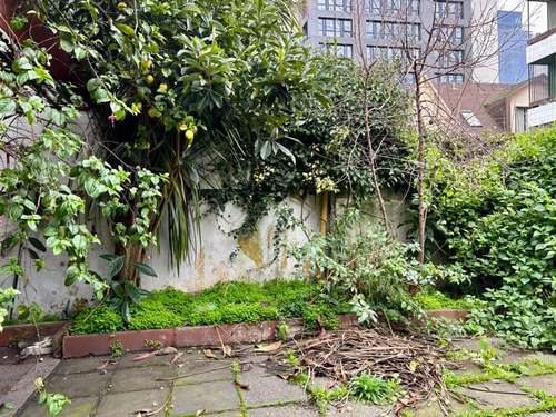 Casa Comercial De 453 M En Arriendo 12 Privados Centro 