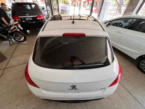 Imagen 7 de 10 de Peugeot 308 2013 1.6 Allure Nav 115cv