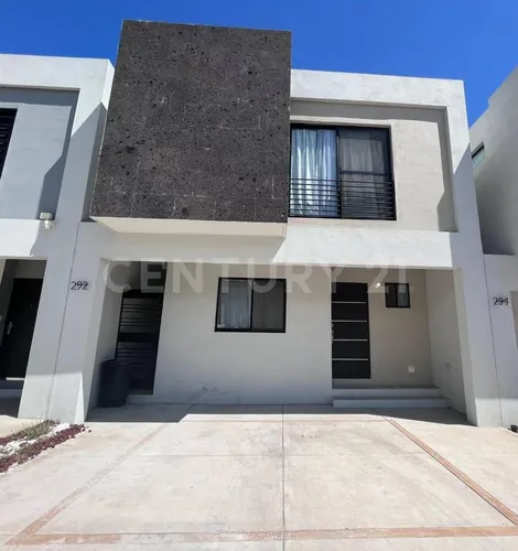 Casa En Renta En Dominio Cumbres