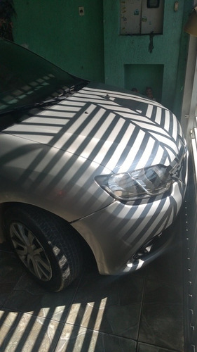 Imagem 3 de 3 de Renault Sandero 2016 1.0 16v Expression Hi-flex 5p