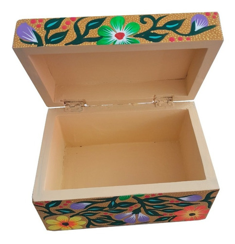 Caja De Madera De Copal Pintada A Mano Alusiva A Alebrijes