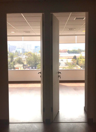 Oriente, Inmediata A Futura Línea 7. 2 Privados, 2 Baños,