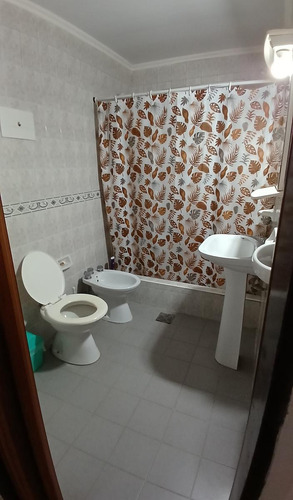 Departamento 2 Dormitorios Se Vende. Ideal Para Inversión En Santa Fe