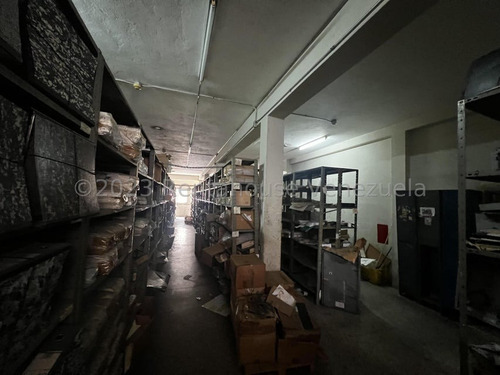 Se Vende Edificio Industrial La Candelaria Mls #24-2303