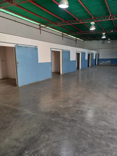 Imagen 2 de 9 de Se Alquila Galpon Comercial