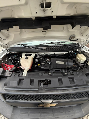 Chevrolet Express 6.0ls C 15 Pas At