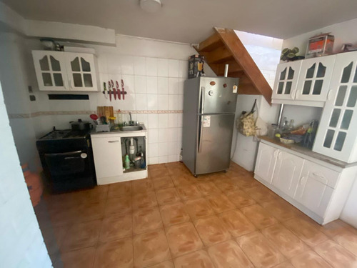 Bella Casa Amplia En Pasaje Peatonal Elías Carrasco, Lampa