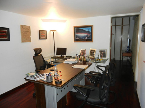 Apartamento 330 M² 3h, 4b, 3p, Residencia Los Chorros Palace Con Pozo De Agua En Venta En Los Chorros Avenida Principal Caracas