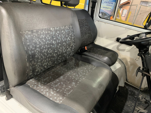 Volkswagen Kombi 1.4 MI STD 8V FLEX 4P MANUAL