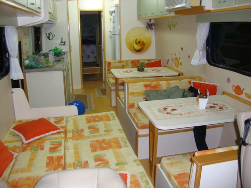Belíssimo Motor Home Pronto Para Viajar
