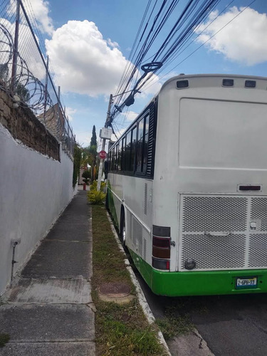 A Tratar Venta De Camion Comercial 45 Plazas