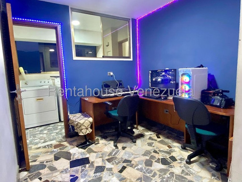 Se Ofrece En Venta Hermoso Y Amplio Apartamento Remodelado Ubicado En El Paraiso
