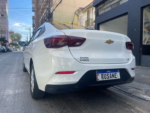 Chevrolet Onix plus LT 1.0