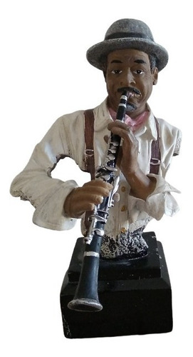 Figura Músico  Afro Con Clarinete/runn