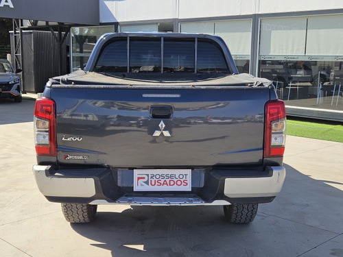 Mitsubishi L200 L200 D/c 2.4 Work Cr 4x2 Wf Doble Airbag Cc