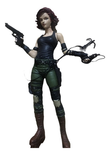 Lote Snake Metal Gear Solid Custome Y Meryl Mcfarlane (Reacondicionado)