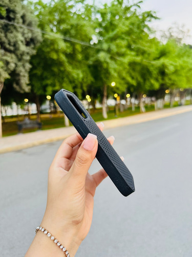 Funda Vans Waffle Para iPhone Color Negro Y Café