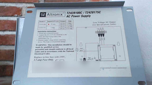 Fuente De Alimentación Ac Altronix (Usado)