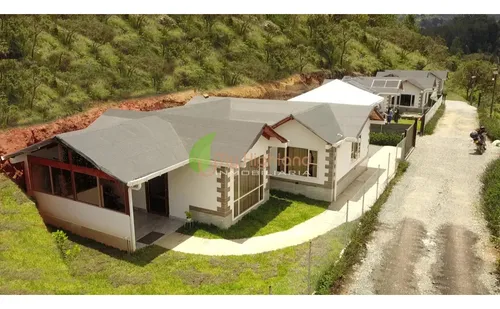 Finca Tipo Condominio Con 3 Casas