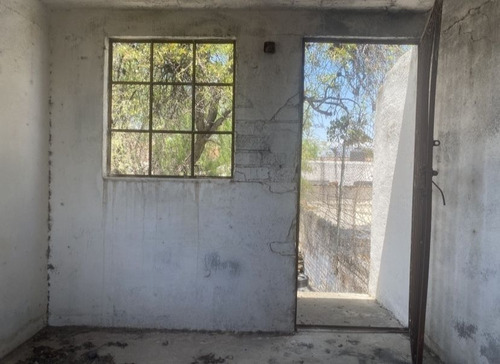 Terreno Con Construcción 67 M2, Para Taller Col Sta Catarina, Queretaro