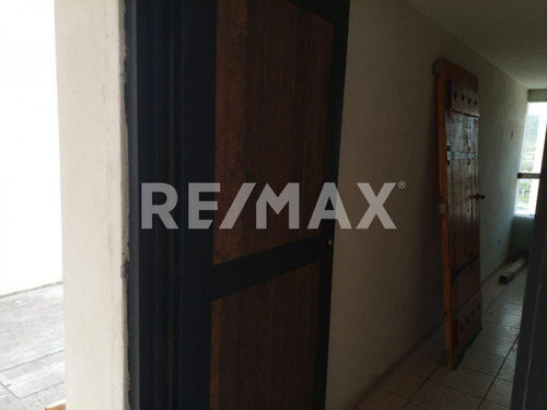 Imagen 9 de 20 de Hotel Restaurante Alberca Terreno En Renta Huimilpan El Vegil Crr220624-ha - (2)