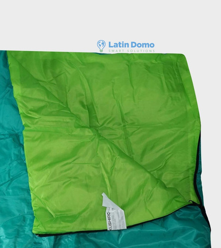 Producto De Camping Verde Derecho