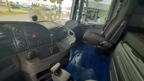 Imagem 10 de 13 de Mb Actros 2651