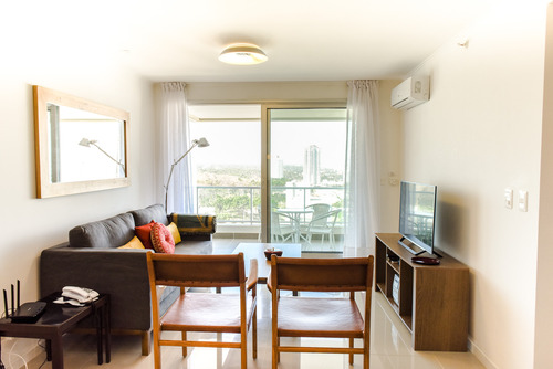 Apartamento En Venta De 2 Dormitorios En Playa Brava (ref: Lij-1073)