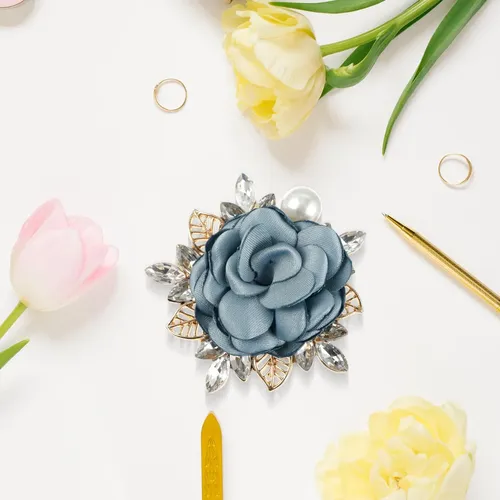 Floral Brooch Pin For Women - Zinc Alloy Flower With Pearl