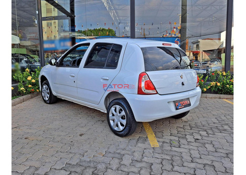 Renault Clio Expression Hi-Flex 1.0 16V 5p