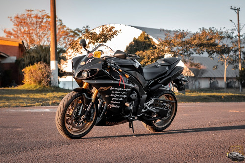 Imagem 1 de 12 de Yamaha R1 2010