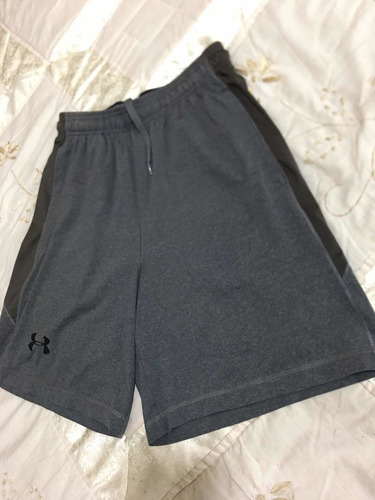 Under Armour Bermuda Para Caballero Talla S-m Color Gris (Usado)