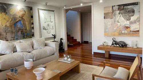 Departamento En Venta De 4 Dorm. En Lo Barnechea