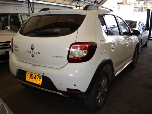 Renault Stepway 1.6 Dyn Intens Mec Fjo499