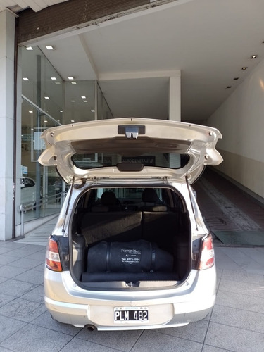 Imagen 11 de 16 de Chevrolet Spin Lt 1.8 Mt 2016 (y) Muy Buena