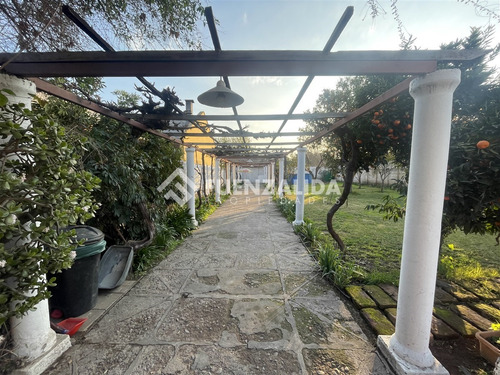 Casa En Venta De 3 Dorm. En Quinta Normal