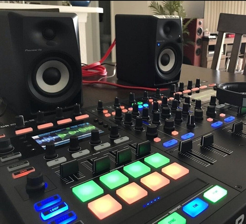 Controlador Dj Traktor Kontrol S8 