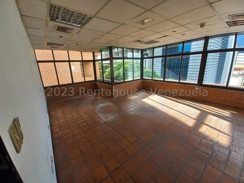 Edificio Comercial En Venta Las Mercedes