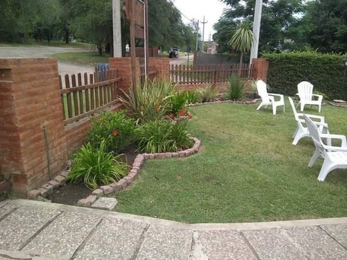 Imagen 2 de 20 de Complejo De Cabañas En Venta , Zona Residencial , Espectacular Vista A Las Sierras Y Acceso Por Ruta.