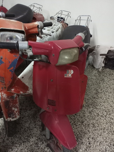 Imagen 10 de 22 de Honda Tact