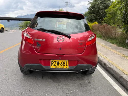 Mazda 2 2010