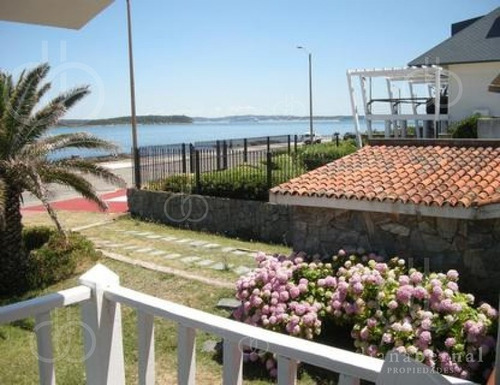 Imagen 2 de 15 de Punta Del Este, Península, Chalet Con Vista Al Mar-- Ref: 41660