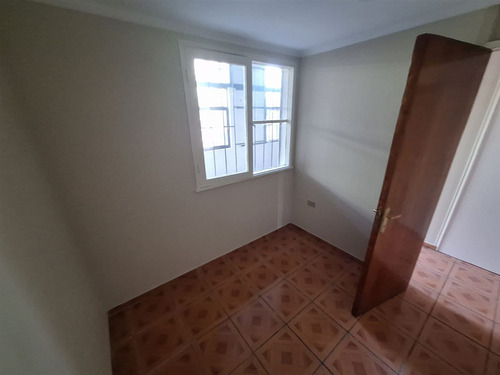 Casa En Venta De 8 Dorm. En Macul